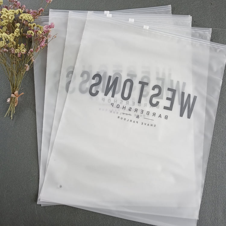 https://www.heyipacking.com/biodegradable-ziplock-pouch-clothing-packing-storage-organizer-plastic-bags-product/